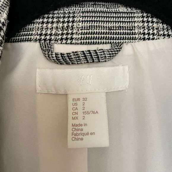 H&M Tan and black plaid blazer US 2 - Picture 5 of 6
